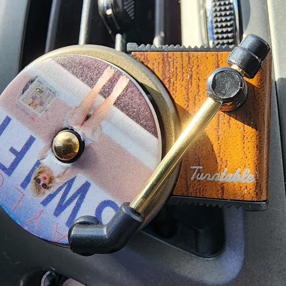 Taylor Swift Merchandise Car Air Freshener Vent Clips 20 Piece Album Cover - Picture 4 of 6